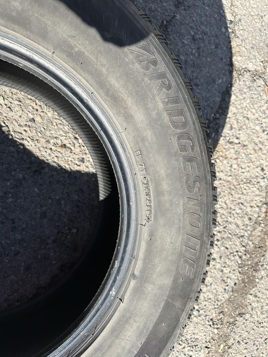 Шины зимние bridgestone 265/65/R17