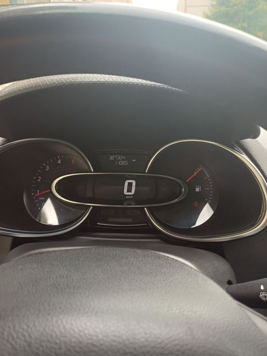 Autoturism renault clio 4