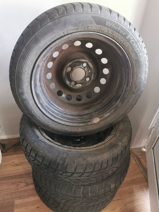 Зимни гуми с джанти Hankook 165/60/14