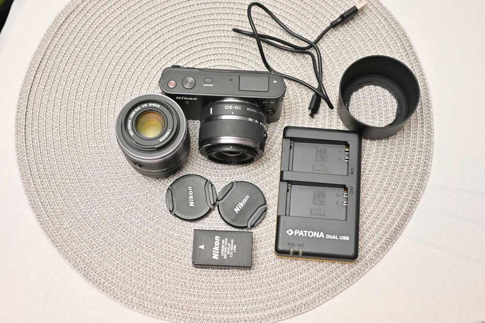 Nikon 1 j1 obiectiv 10-30mm VR, 30-110mmVR