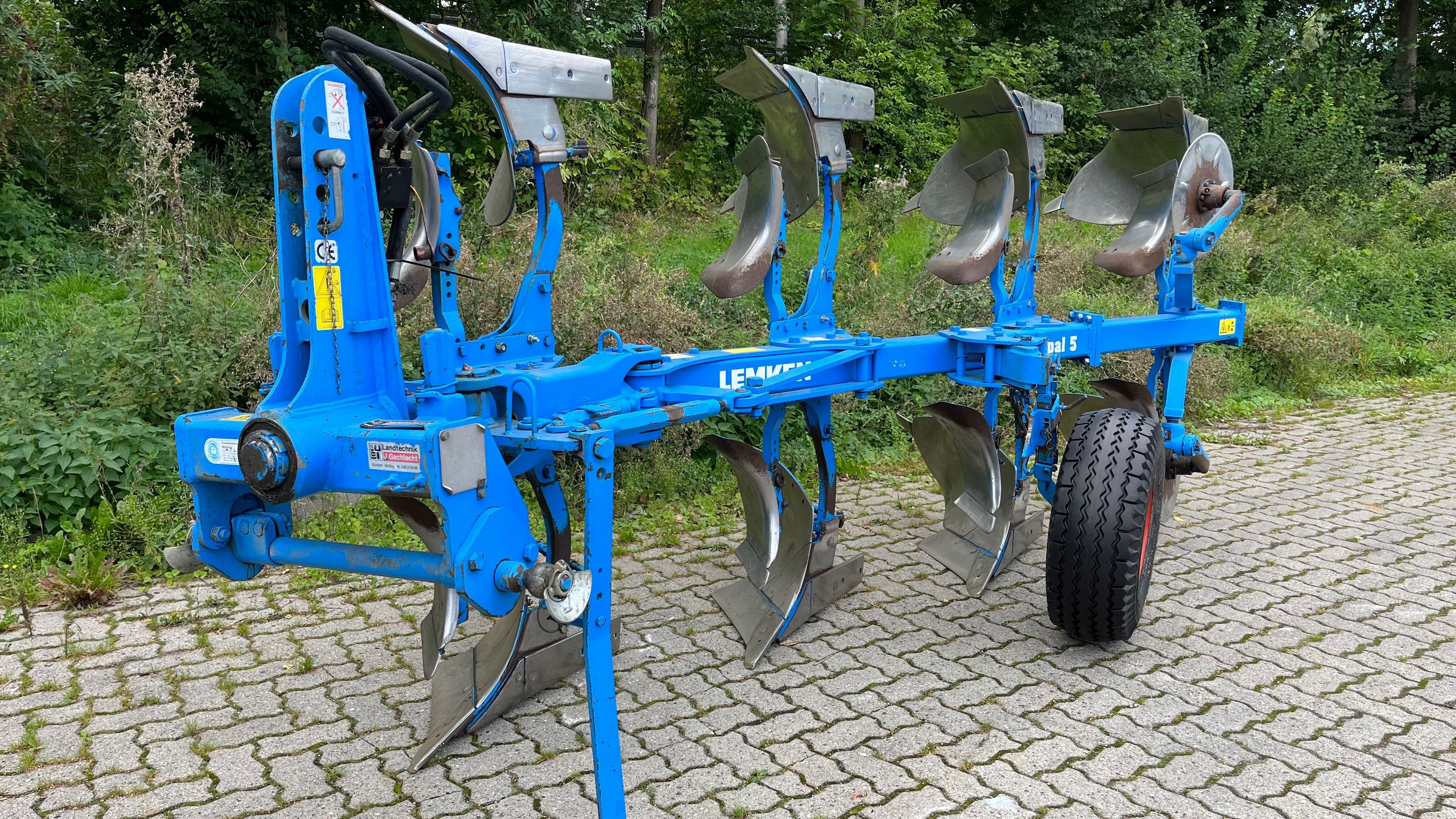 Lemken Europal 5. Claas, Case, John Deere, Belarus tortadi