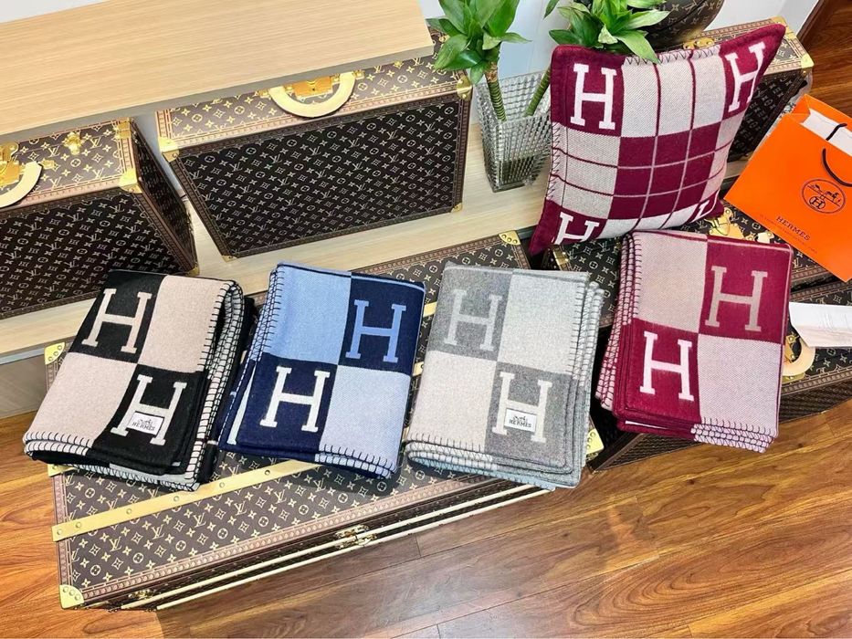 Hermes Одеяло и Възглавница
