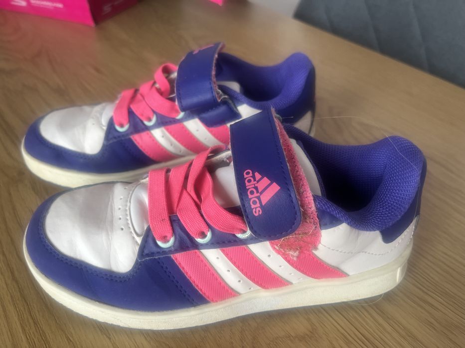 Маратонки за момиче Adidas