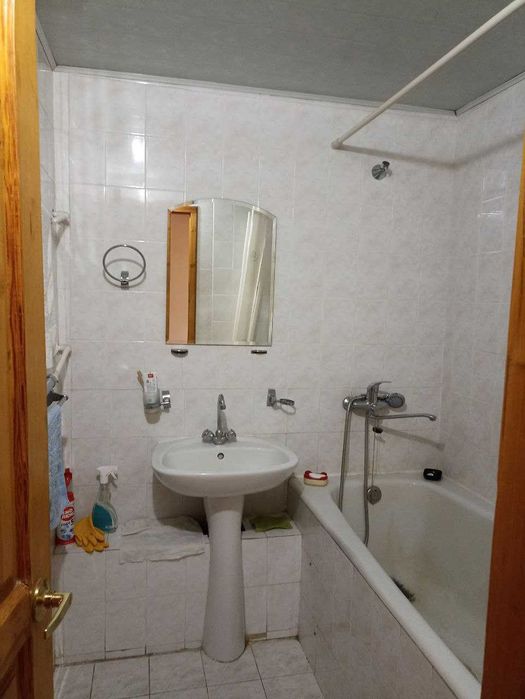 Продается 3/2/5 Карасу-3 Среднее состояние 78м2 Балкон 2х6