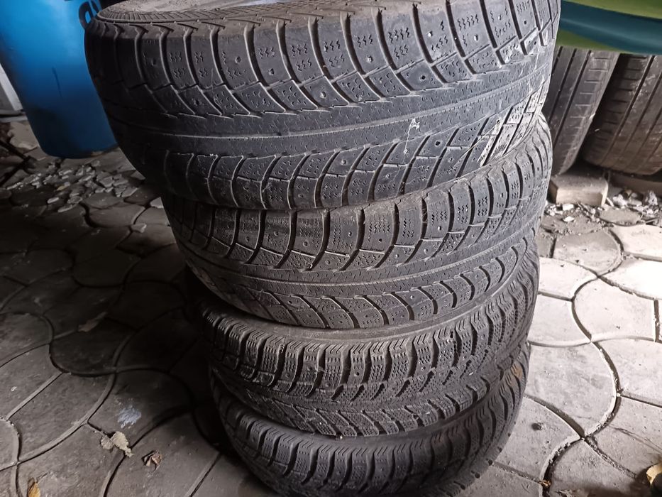 Продам Шины б/у 195/65 R 15