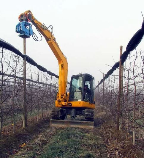 Placa compactoare, placa vibrocompactoare pentru excavator, buldoexcavator