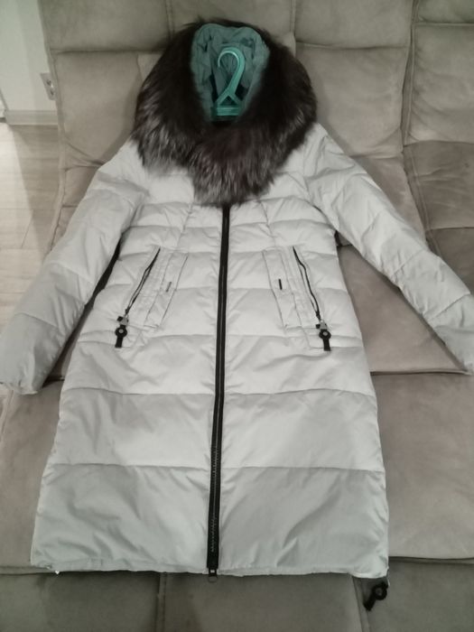 Продам пуховик женский