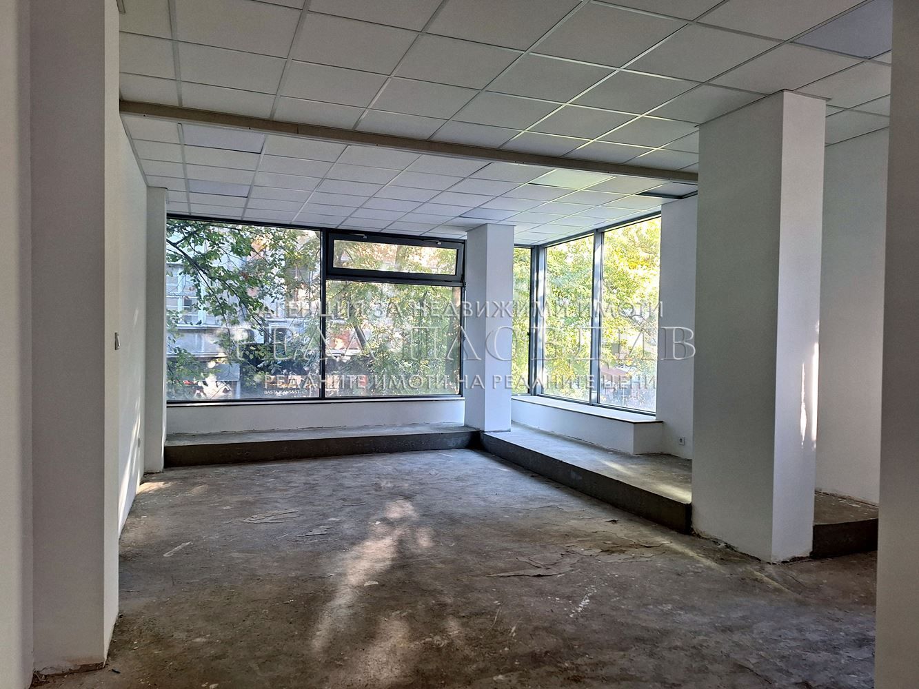 Офис в Пловдив-Център площ 370 кв. м. Цена по договаряне