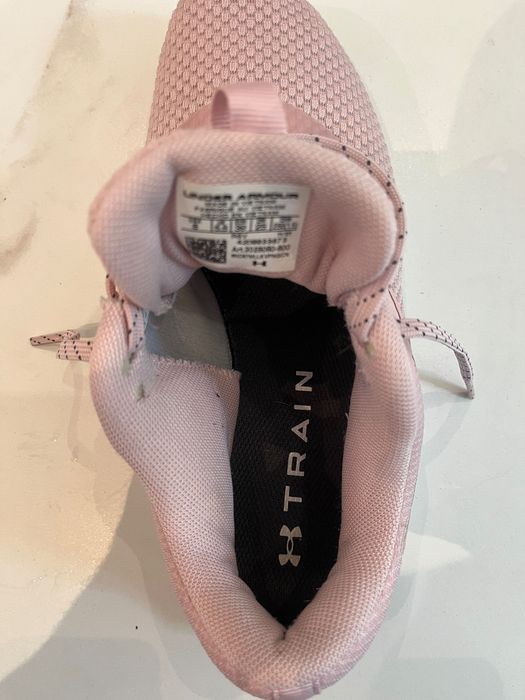 Under Armour маратонки