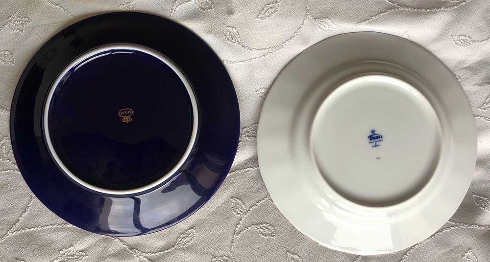 Порцеланови чинии син кобалт, декорирани със злато  Хихон и Прага нови