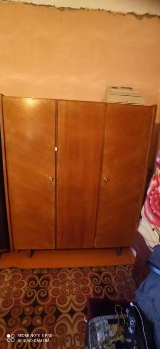 Продам шкаф  срочно