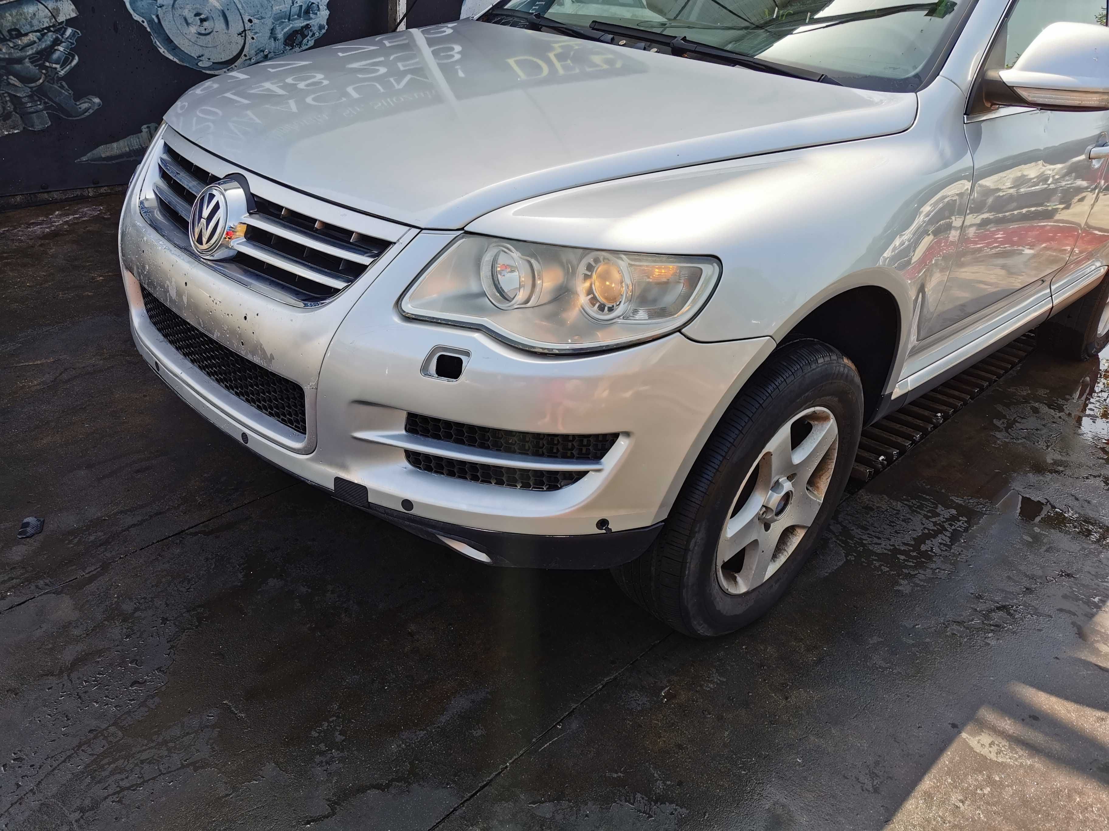 Dezmembrez vw TOUAREG 2.5 BPE facelift/bara fata toaureg/far/aripa/