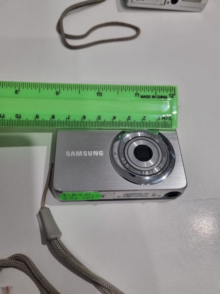 Aparat , camera foto digitala Samsung ST30