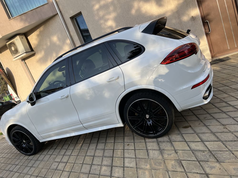 Porsche Cayenne GTS