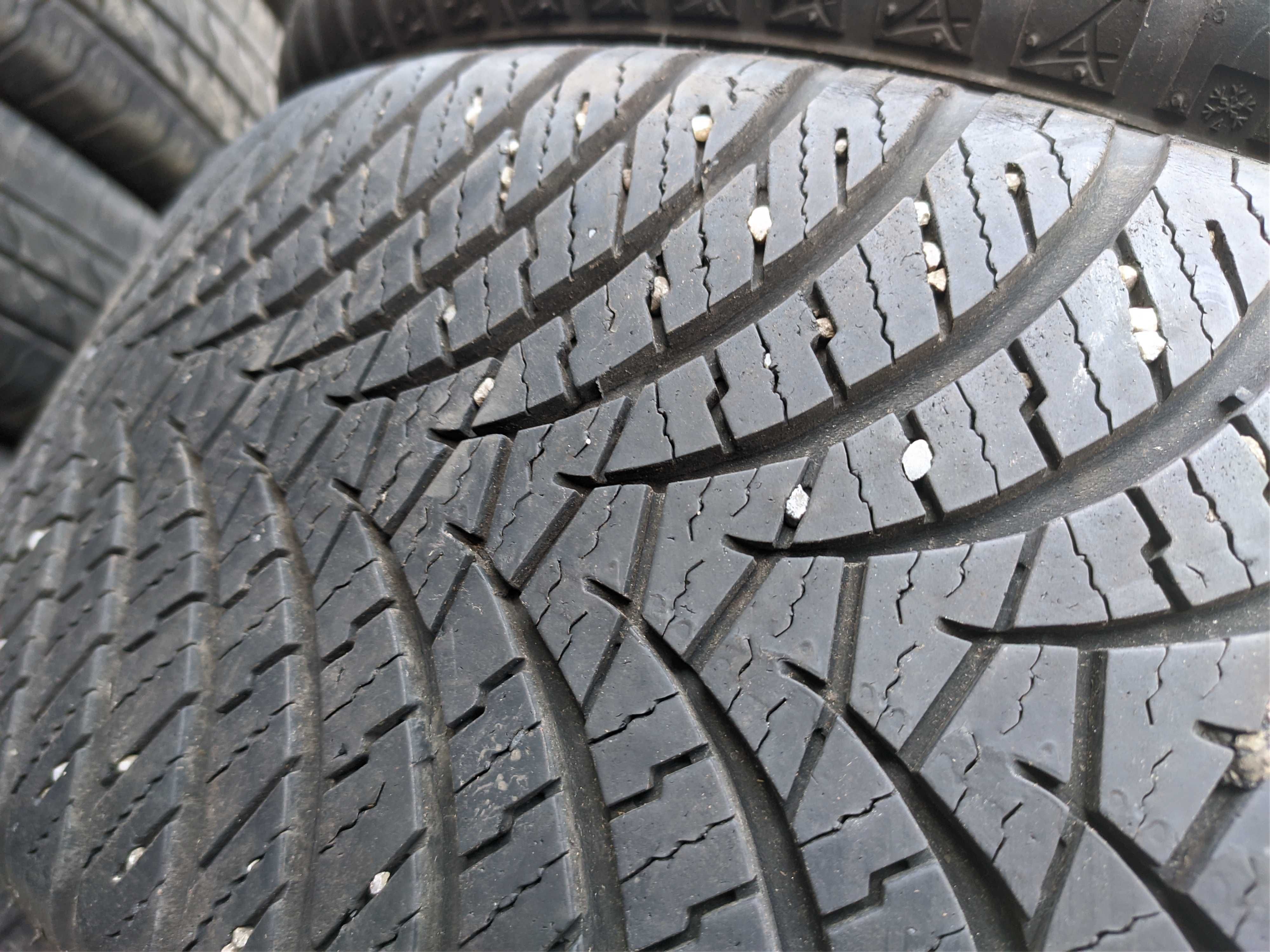 2бр Всесезонни Гуми 205 55 16 - Falken
