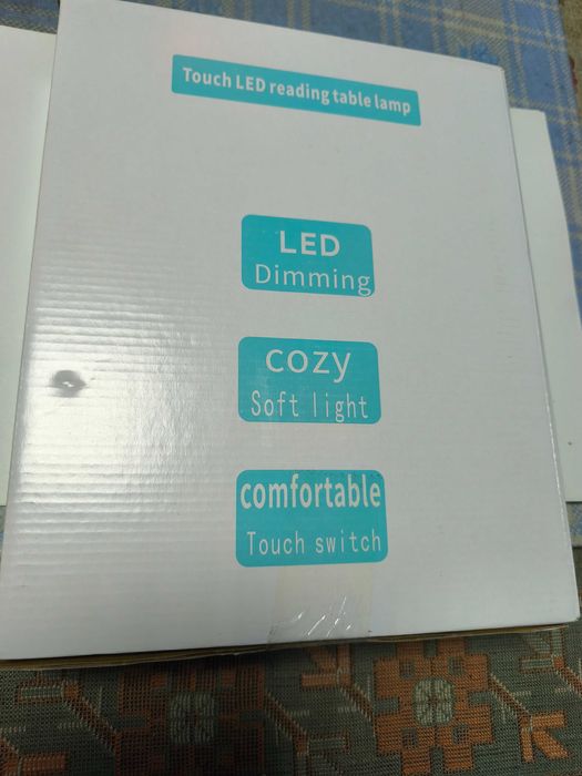 Lampa birou cu acumulator si ceas