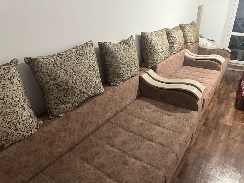 Продается диван 3 в 1 за 100.000тыс. тг. в отличном состоянии