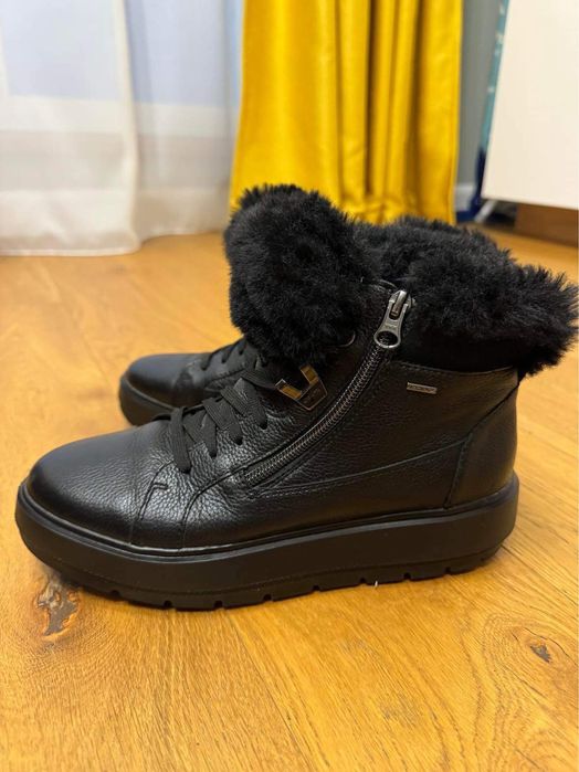 Vand ghete Geox imblanite marimea 38