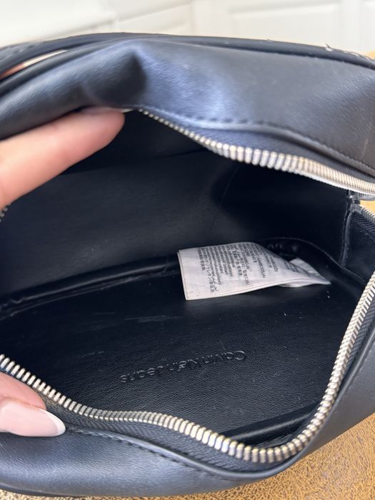 Чанта Calvin Klein черна