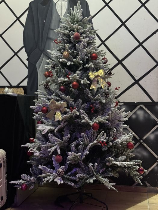 Продается ёлка новая