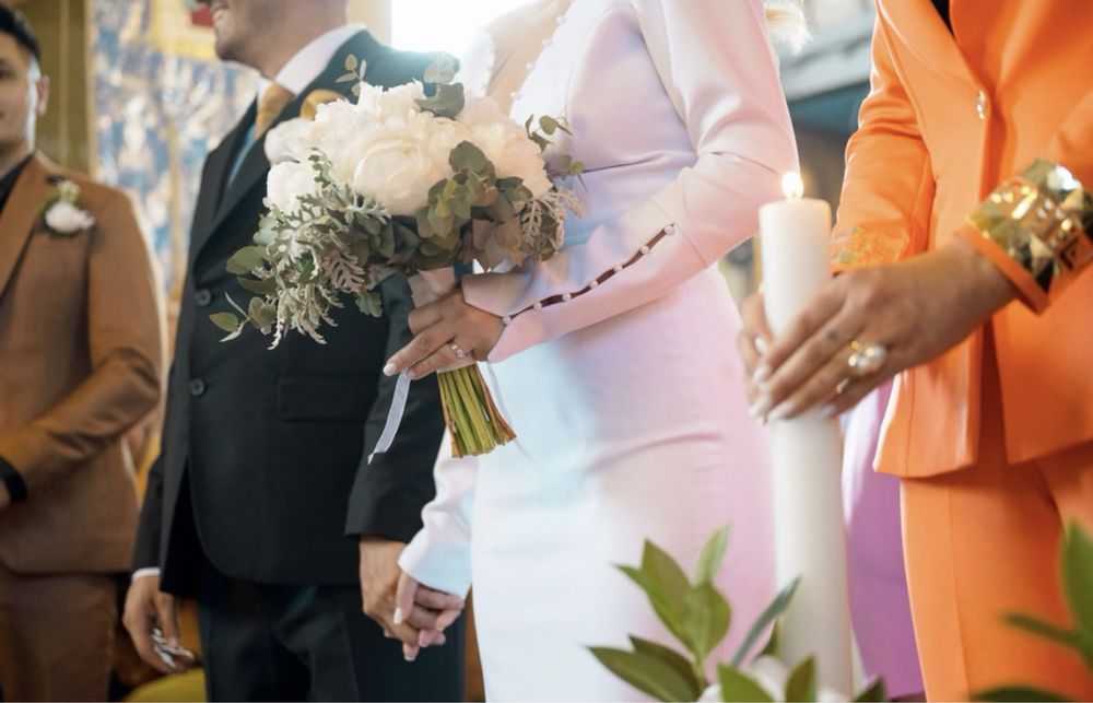 Vand rochie de mireasa