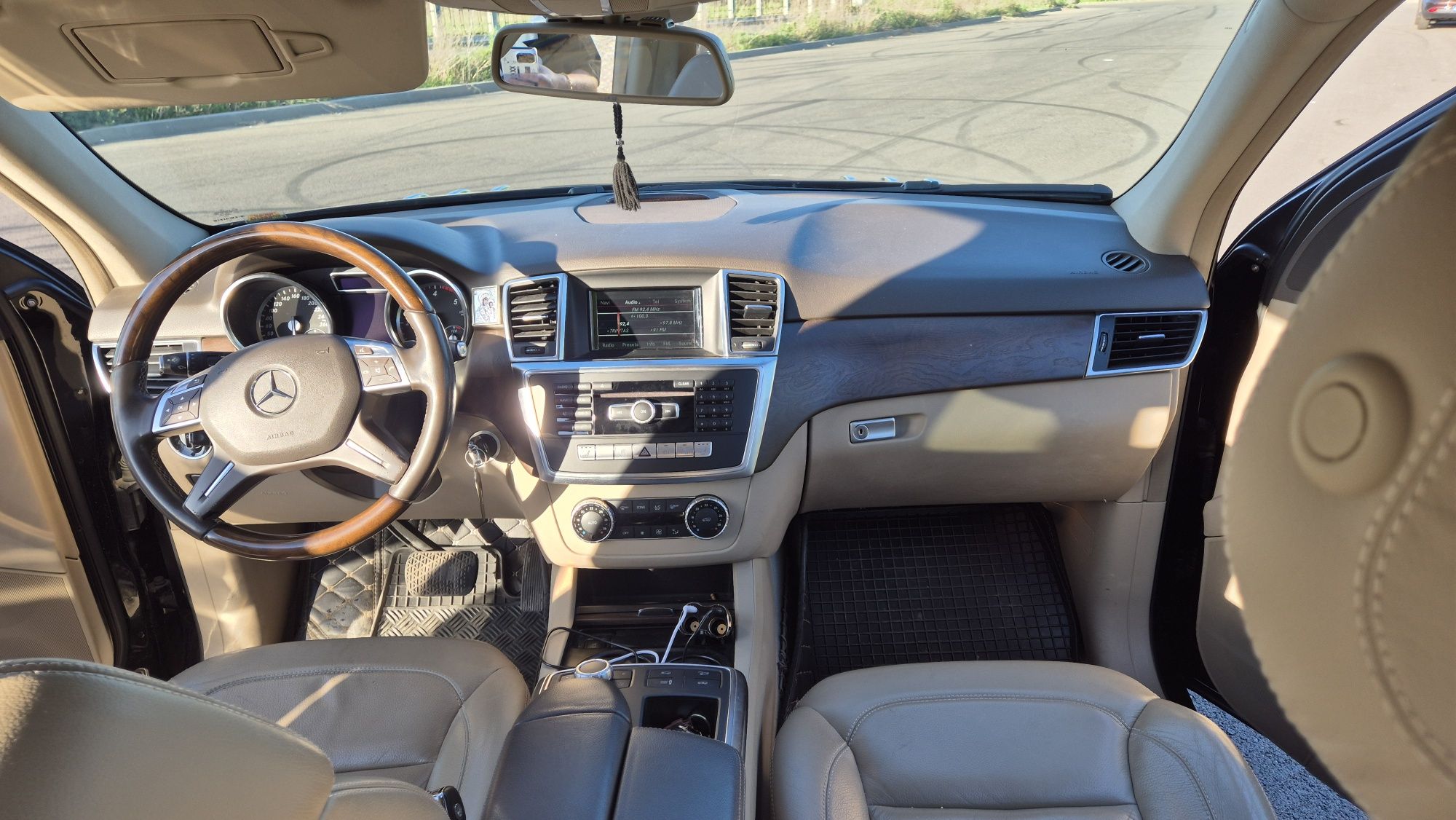 Mercedes ML 350 2014 - Unic proprietar