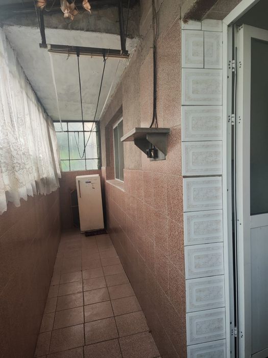 Închiriez apartament 2 camere semidecomandat, micro 11 lângă gradiniță
