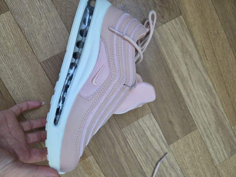 Дамски маратонки