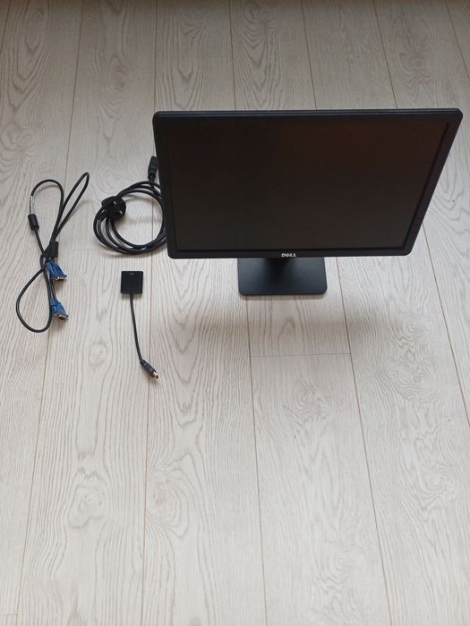 Dell E1914H • Надежный монитор - Полный комплект , готов к работе !