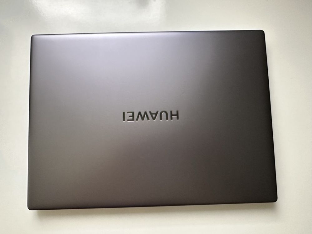Laptop Huawei Matebook 16