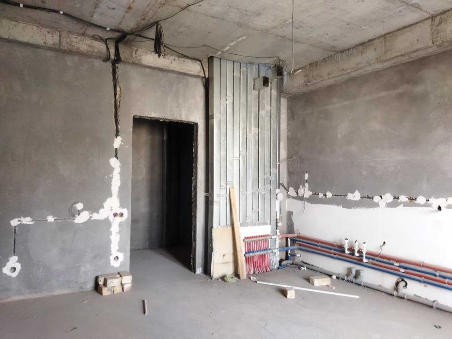 Продается 4-х  ком. коробка 210м2 Мирабад. посольство России [VS]