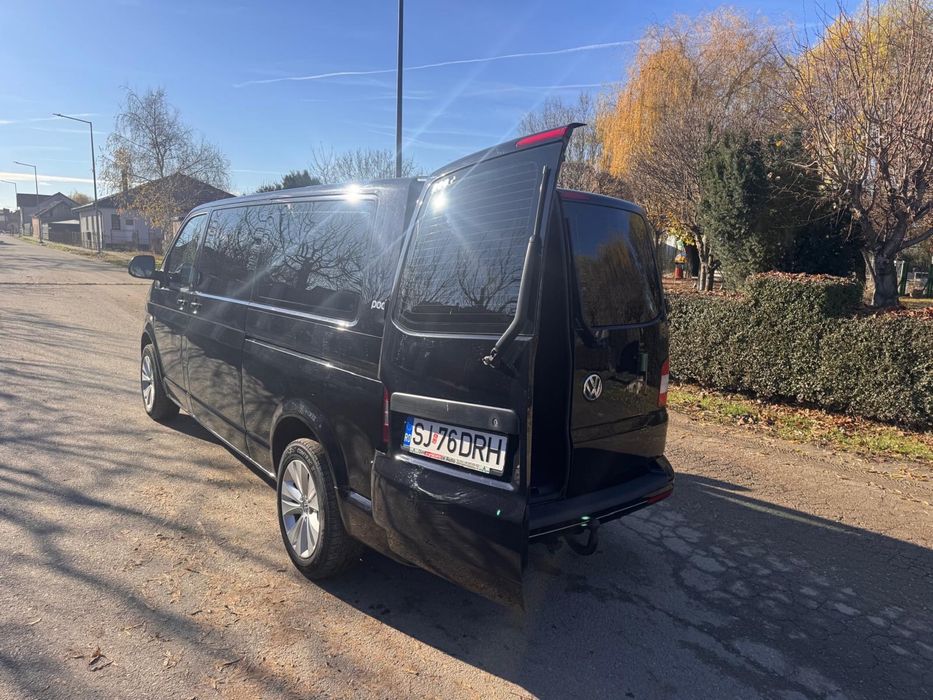 Volkswagen Caravelle T5