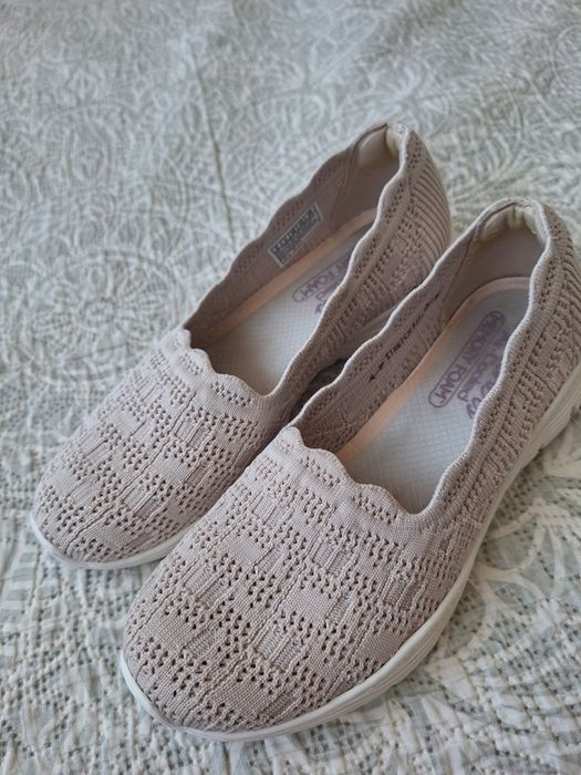 Skechers 36 bej slip-on foarte ușori,lejeri