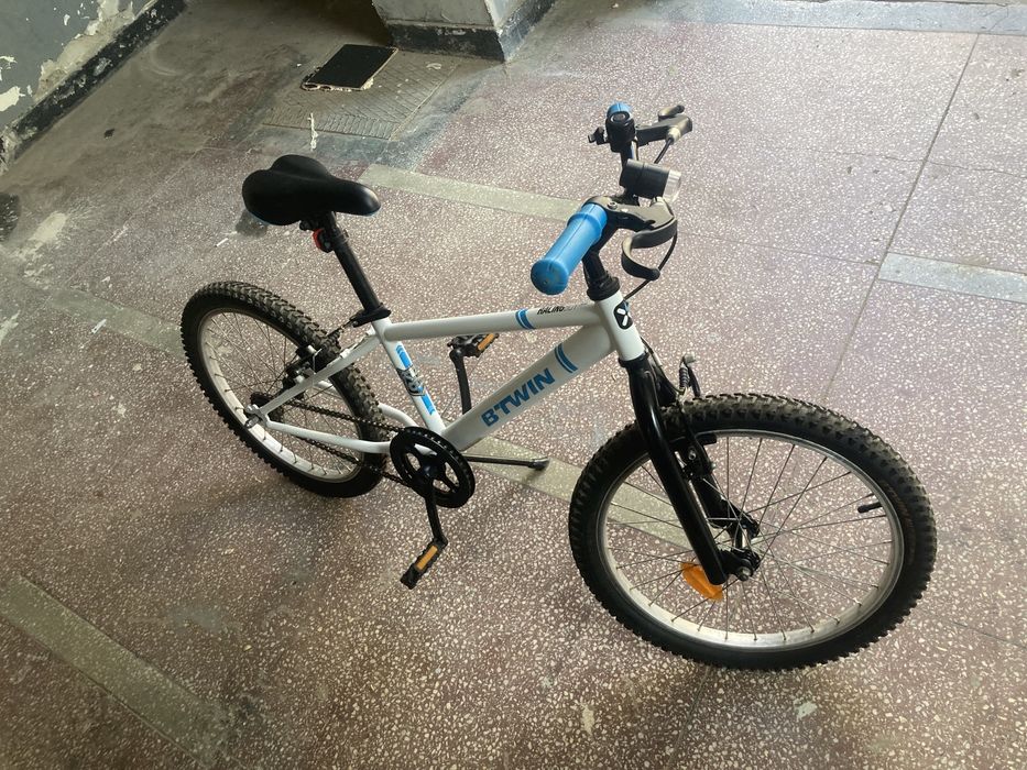 Bicileta Copii B’Twin Racing Boy cu roti de 20” varsta 6-9Ani