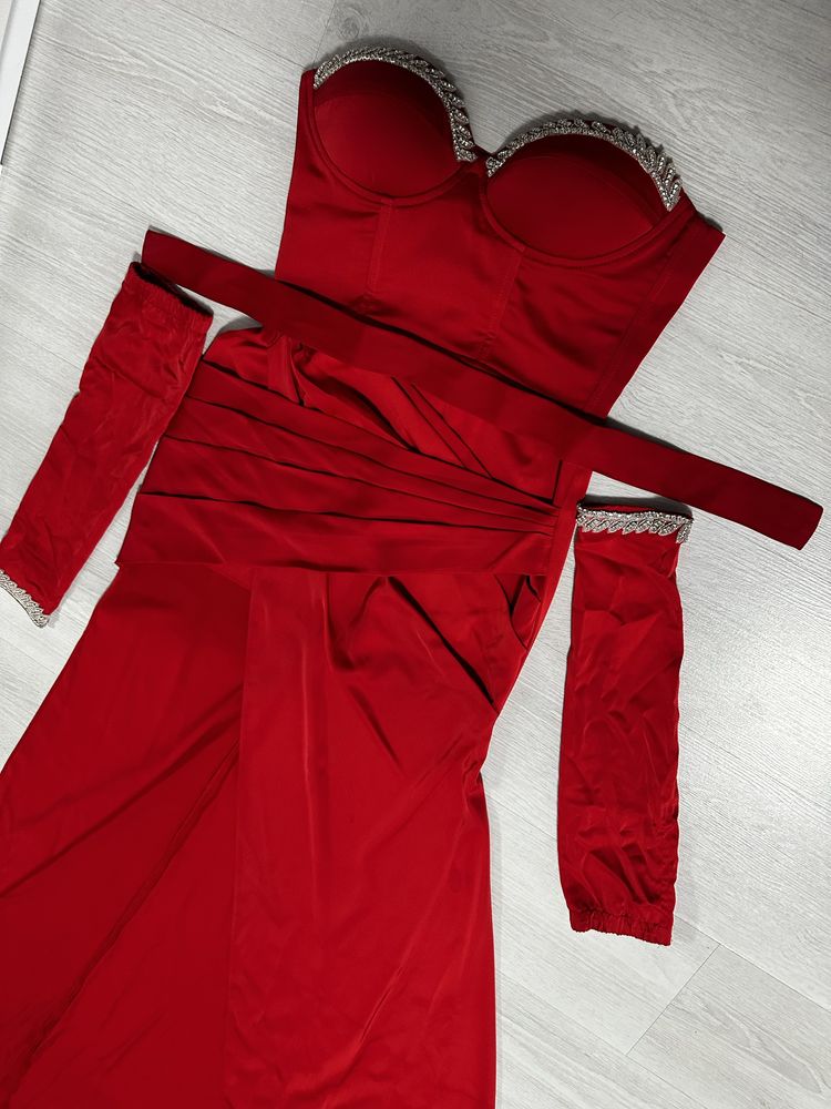 Rochie eleganta/nunta/ocazie /trena/bal/nasa