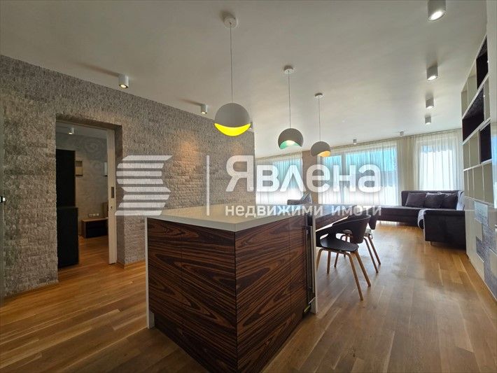 Дава се под наем Многостаен апартамент в Варна, Бриз - 150 кв.м за 1500 € - Снимка #7