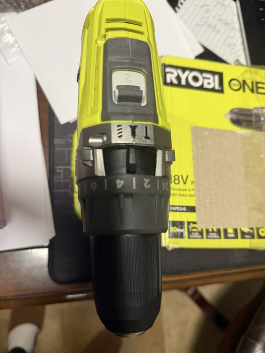 Ryobi-Mașină de găurit cu percuție 18V ONE+™