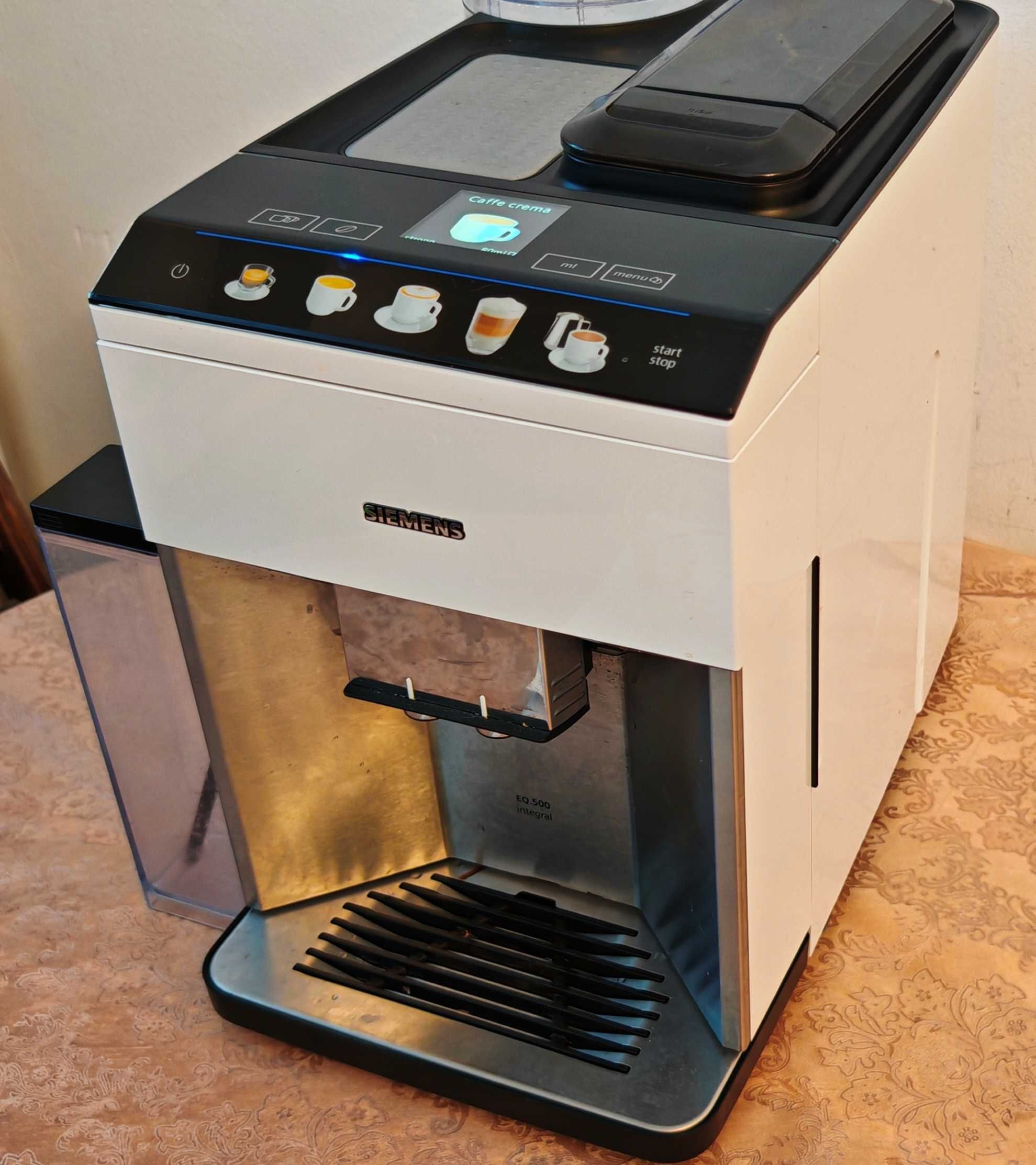 Siemens EQ500 integral автоматична кафемашина, бяла с кана за мляко
