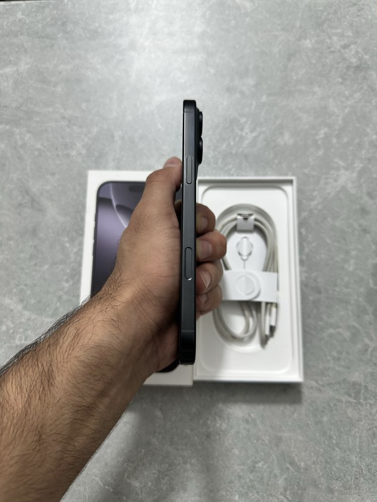 iPhone 16 Pro Max 256GB Black Titanium
