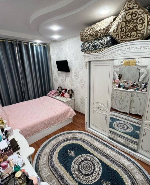 СРОЧНО!!! Продается Новза Метро 3/9/9 Балкон 2×5 Ор: Узтелеком