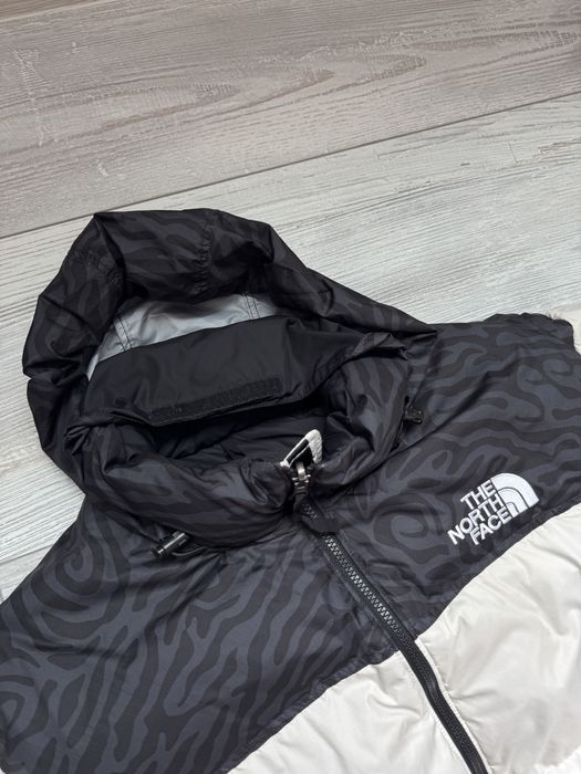 Мъжко! Чисто ново оригинално пухено The North Face Nuptse tiger 700