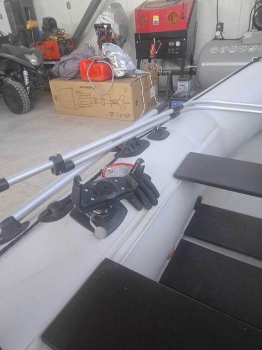 Надуваема лодка Kolibri KM 300