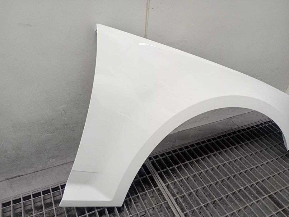 Aripa Fata Dreapta Audi A4 B9 An 2015-2018 (LY9C (Alb))