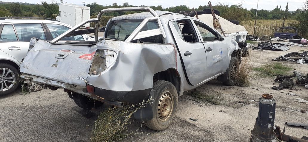 Mitsubishi L200  Pickup  2013 Година  2.5 DI-D  136 кс На Части