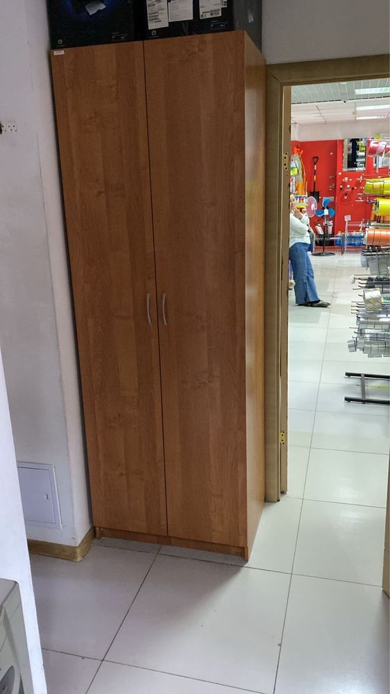 Продам офисную мебель!