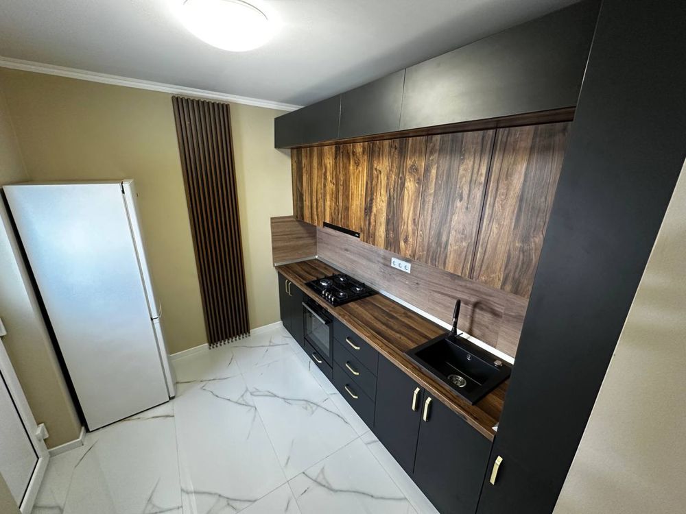 Vand casa coplet renovata si  finisata ultra modern