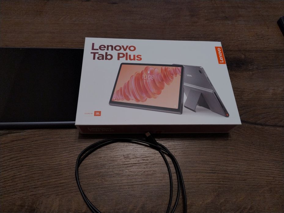Tabletă Lenovo Tab Plus 11.5 inch JBL cumpărată Altex, 3 ani garanție