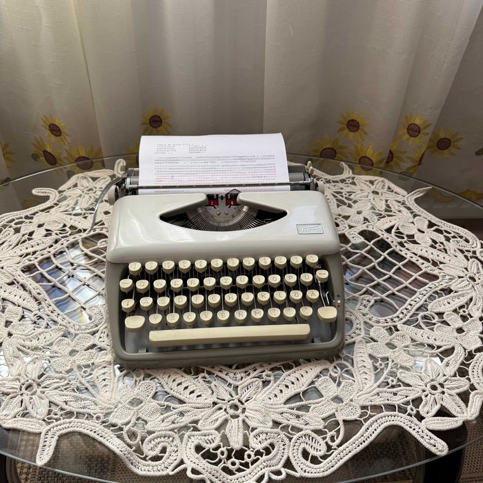 masina de scris Adler Tippa 1