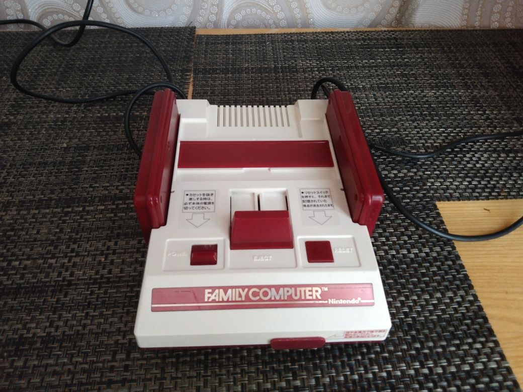 Денди (Dendy) Nintendo Famicom.