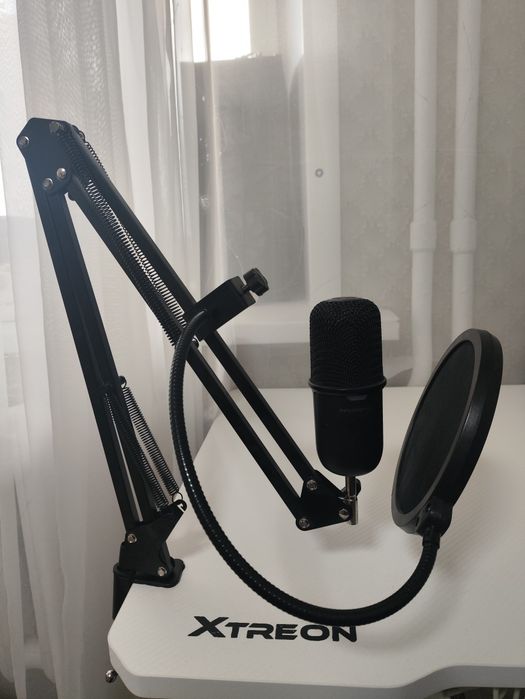 Микрофон HyperX Solo Cast с подставкой